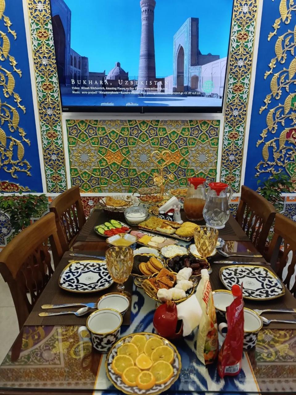 Meros Hotel Bukhara Esterno foto