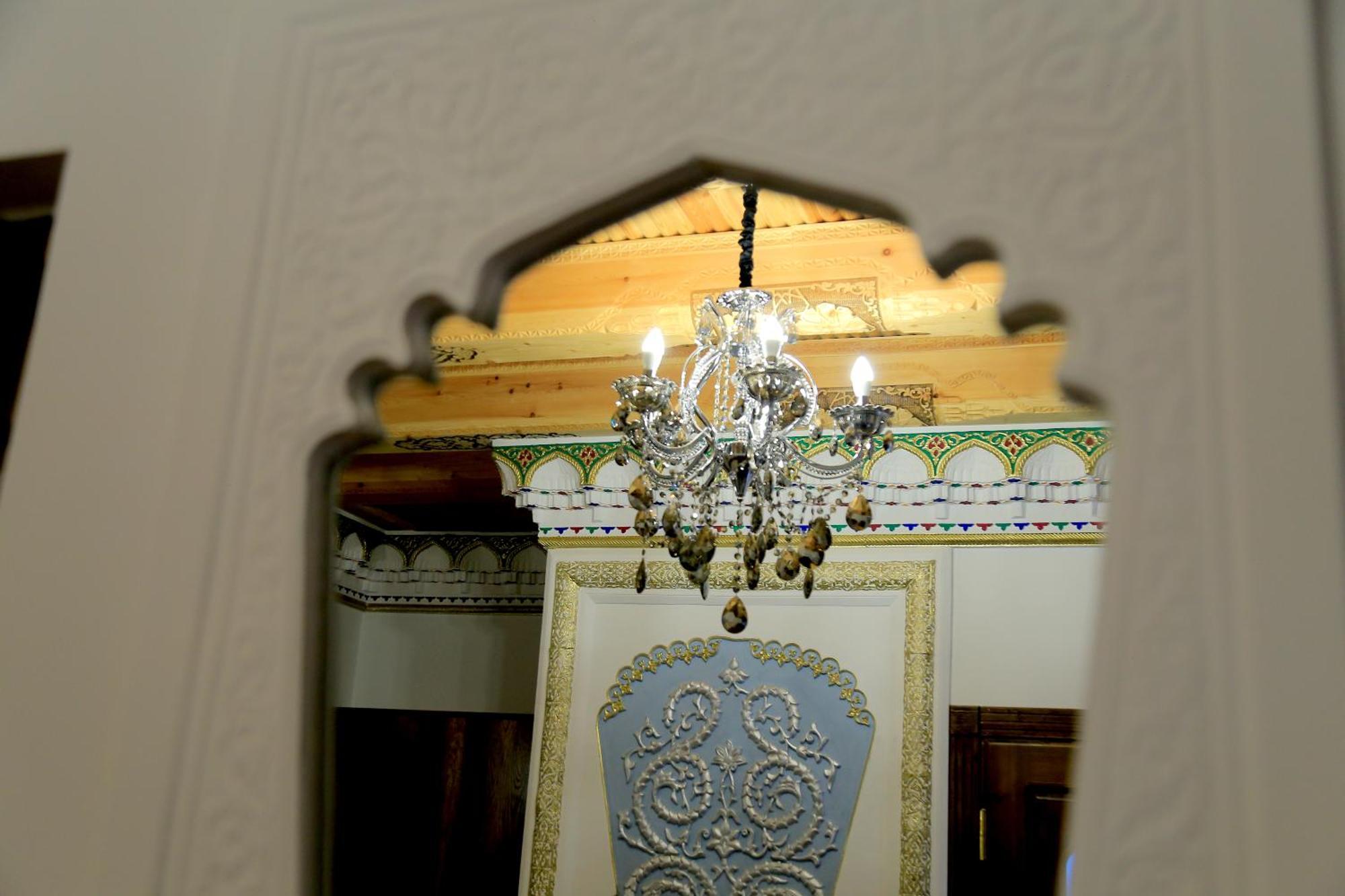 Meros Hotel Bukhara Esterno foto