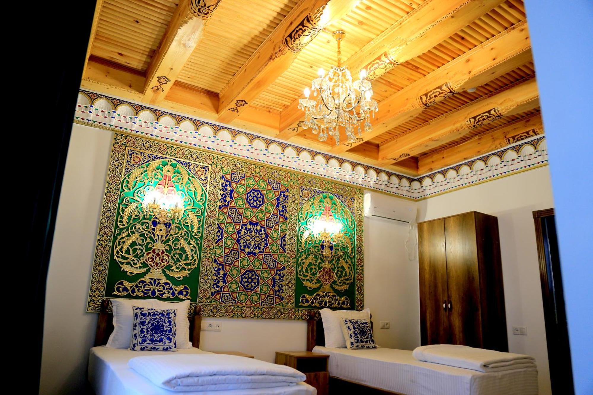 Meros Hotel Bukhara Esterno foto